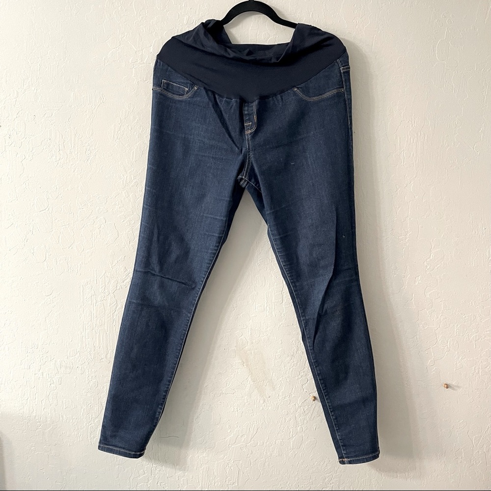 Liz Lange Maternity Jeggings